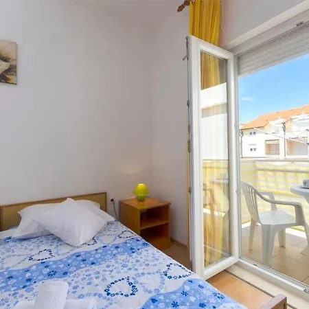 Anastazija Apartment *